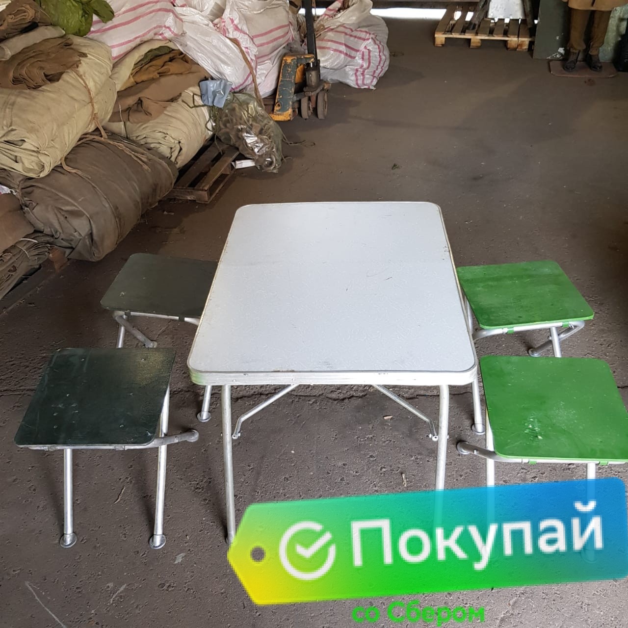 Стол офицерский со стульями