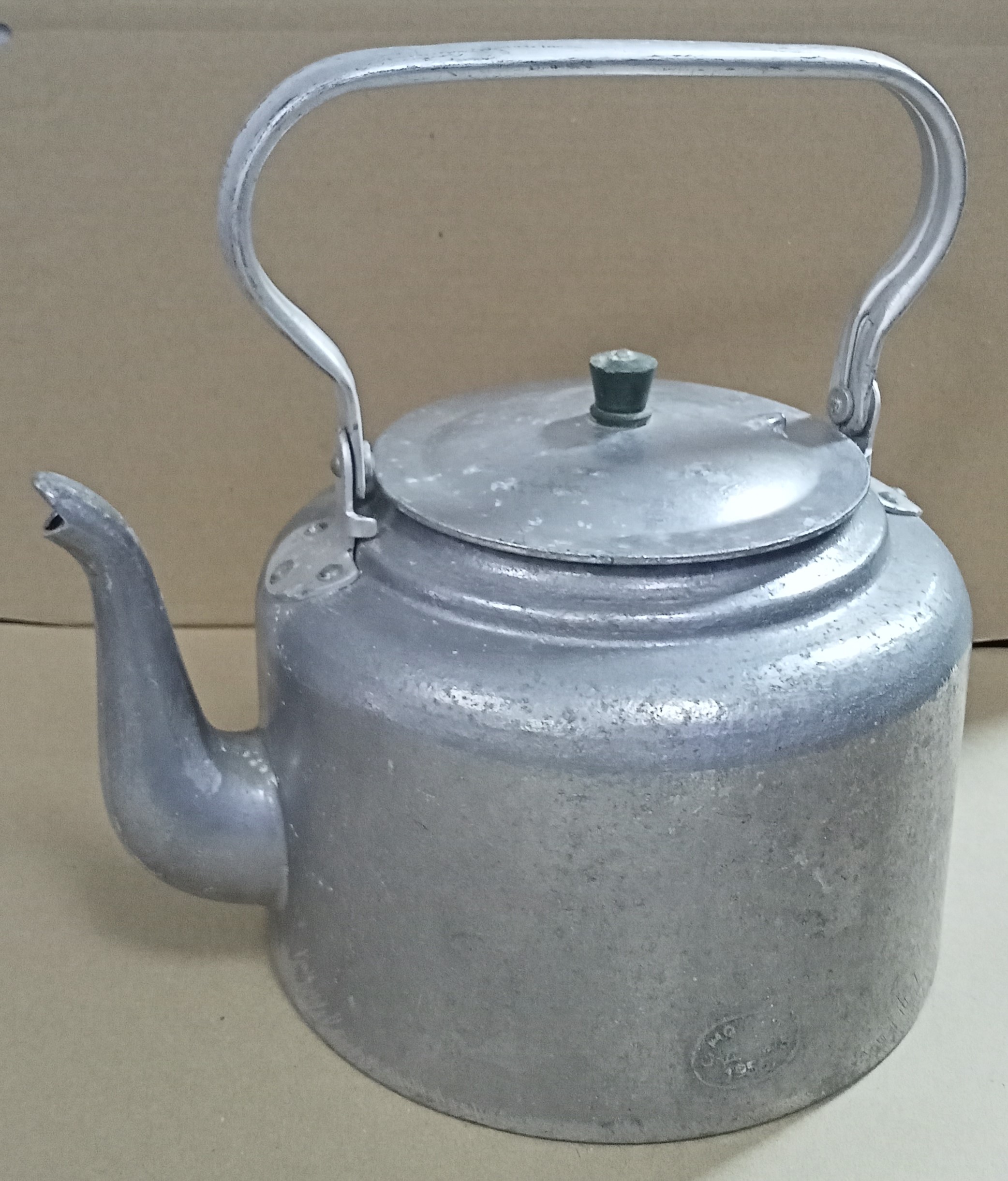 Чайник советский алюминиевый литой 5 литров (1956 года)